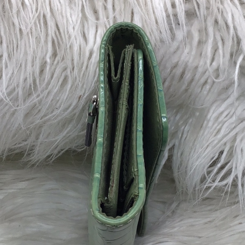 🌼3/$13🌼BUNDLE DEAL! Liz & Co Green Faux Croc Print Wallet - Picture 7 of 8